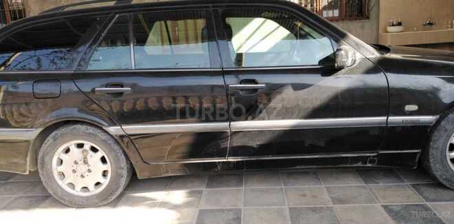 Mercedes C 220 2000, 355,000 km - 2.2 л - Gəncə