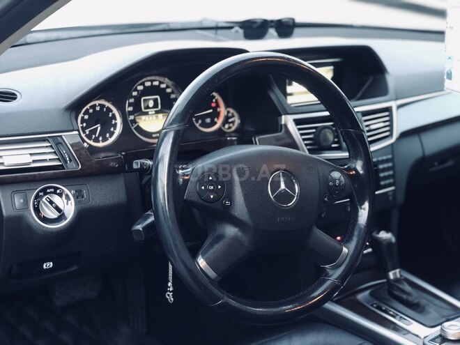 Mercedes E 220 2011, 297,000 km - 2.2 l - Bakı