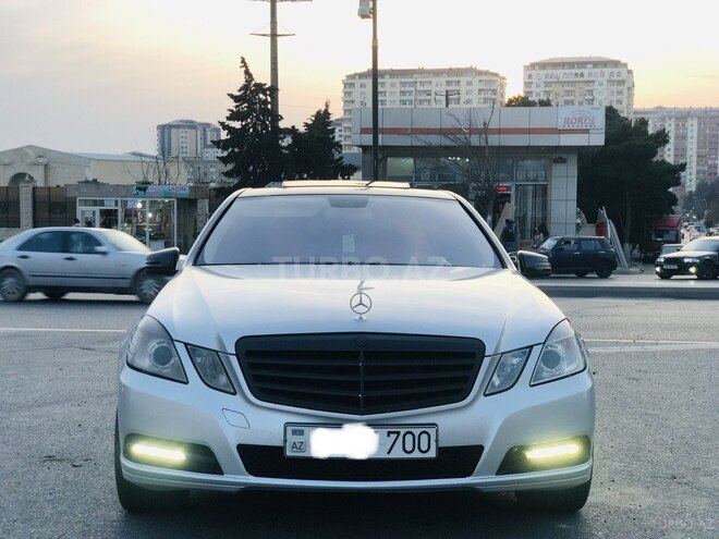 Mercedes E 220 2011, 297,000 km - 2.2 l - Bakı