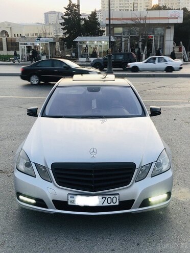 Mercedes E 220 2011, 297,000 km - 2.2 l - Bakı