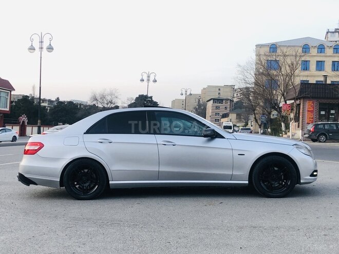 Mercedes E 220 2011, 297,000 km - 2.2 l - Bakı