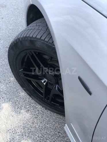 Mercedes E 220 2011, 297,000 km - 2.2 l - Bakı