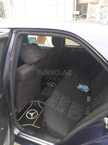 Mercedes C 180 1998, 256,980 km - 1.8 л - Yevlax