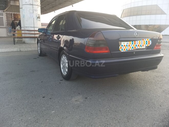 Mercedes C 180 1998, 256,980 km - 1.8 л - Yevlax
