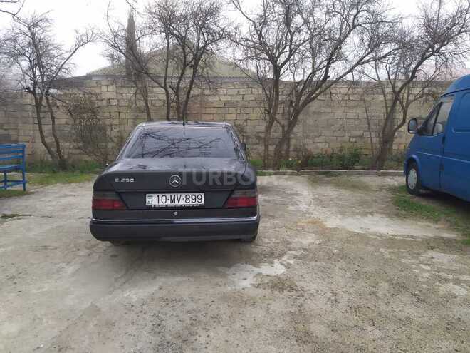 Mercedes E 250 1991, 457,800 km - 2.5 l - Sumqayıt