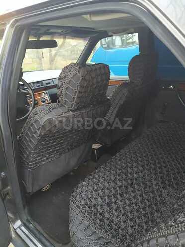 Mercedes E 250 1991, 457,800 km - 2.5 l - Sumqayıt