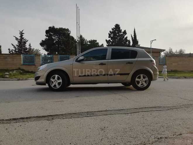 Opel Astra 2009, 193,588 km - 1.4 l - Bakı