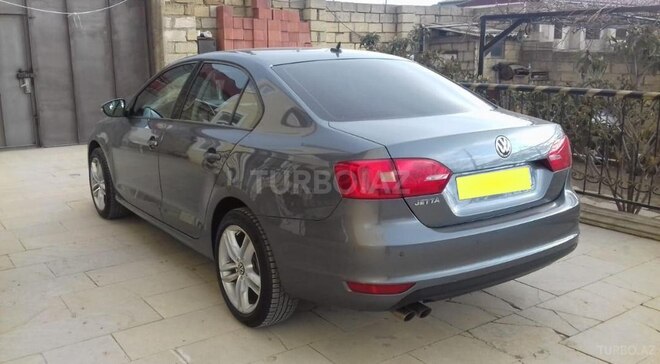 Volkswagen Jetta 2013, 75,000 km - 2.0 l - Bakı
