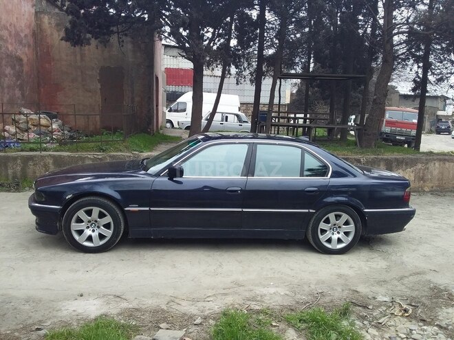 BMW 730 1995, 560,033 km - 0.3 l - Bakı
