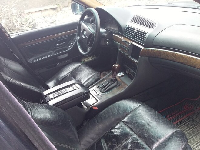 BMW 730 1995, 560,033 km - 0.3 l - Bakı