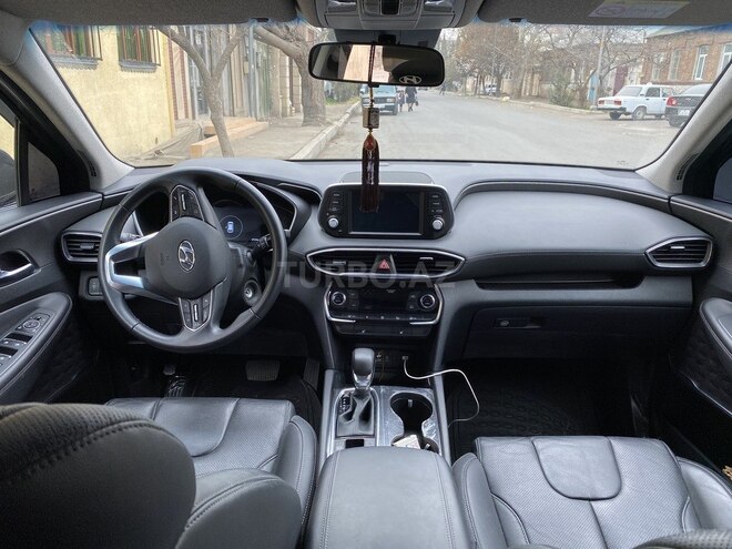 Hyundai Santa Fe 2018, 27,000 km - 2.4 л - Gəncə