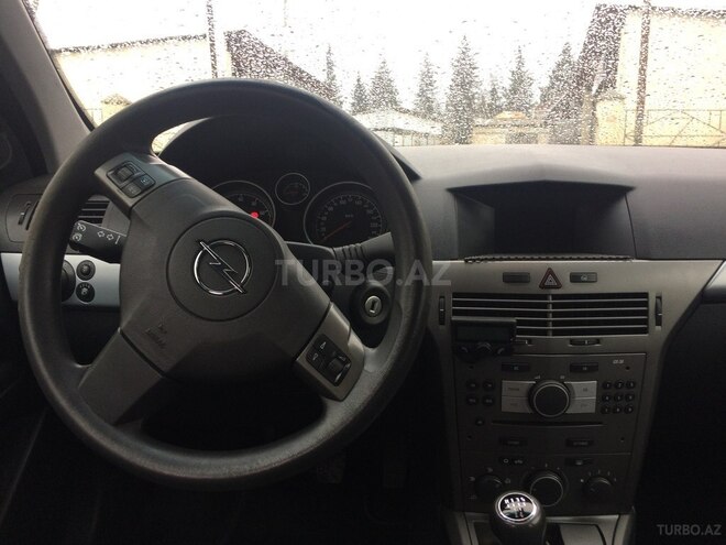 Opel Astra 2006, 167,000 km - 1.4 l - Zaqatala