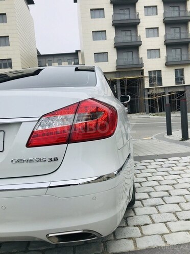 Hyundai Genesis 2013, 130,000 km - 3.8 l - Bakı