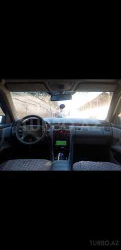 Mercedes E 220 2000, 390,000 km - 2.2 l - Bakı
