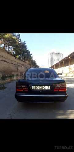 Mercedes E 220 2000, 390,000 km - 2.2 l - Bakı