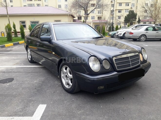 Mercedes E 300 1997, 359,500 km - 3.0 l - Bakı