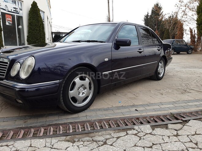 Mercedes E 240 1997, 239,408 km - 2.4 l - Gəncə