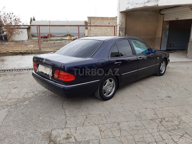 Mercedes E 240 1997, 239,408 km - 2.4 l - Gəncə