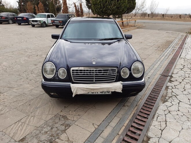 Mercedes E 240 1997, 239,408 km - 2.4 l - Gəncə