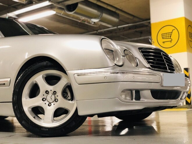 Mercedes E 270 2000, 294,000 km - 2.7 l - Bakı