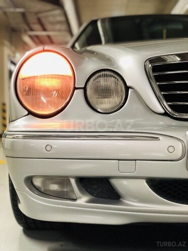 Mercedes E 270 2000, 294,000 km - 2.7 l - Bakı