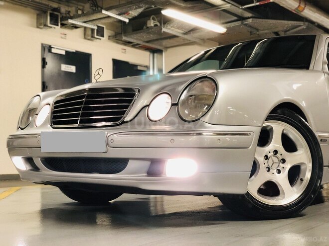 Mercedes E 270 2000, 294,000 km - 2.7 l - Bakı