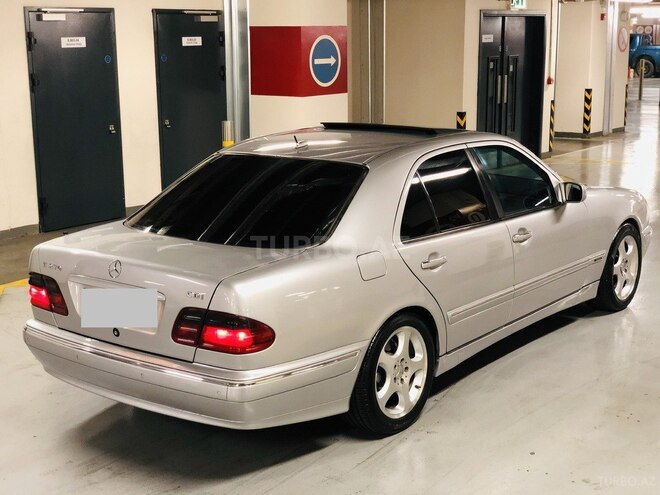 Mercedes E 270 2000, 294,000 km - 2.7 l - Bakı