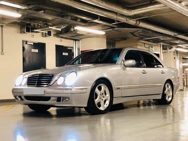 Mercedes E 270 2000, 294,000 km - 2.7 l - Bakı