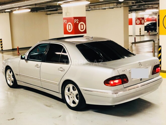 Mercedes E 270 2000, 294,000 km - 2.7 l - Bakı