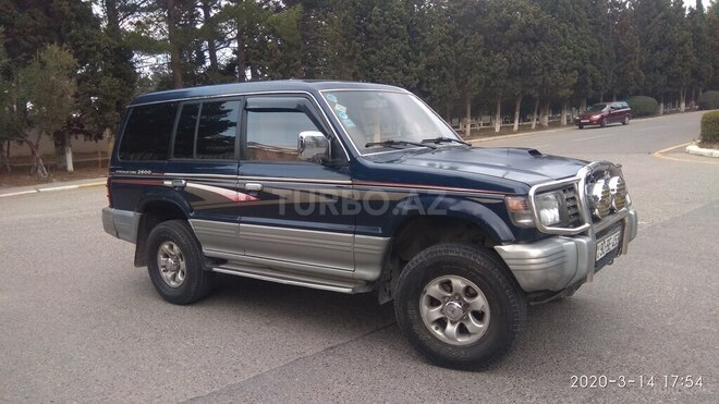 Mitsubishi Pajero 1997, 245,000 km - 2.8 л - Xırdalan