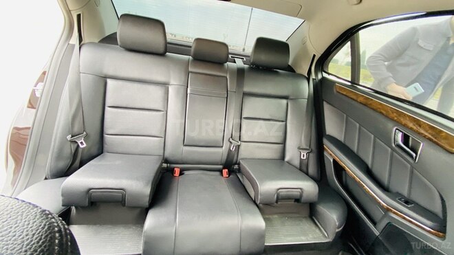 Mercedes E 220 2010, 168,800 km - 2.2 л - Sumqayıt