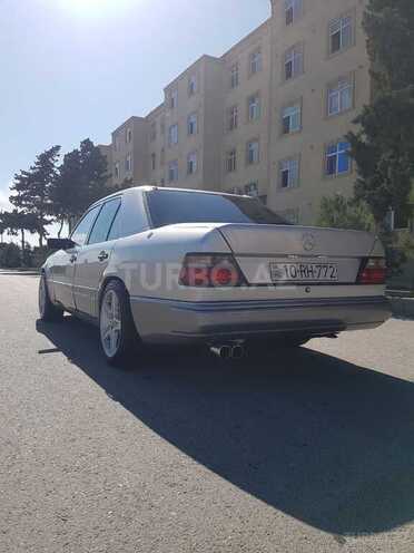 Mercedes E 250 1992, 25,000 km - 0.3 л - Bakı