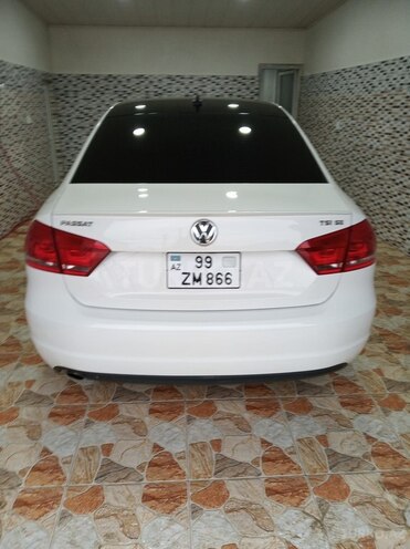 Volkswagen Passat 2014, 86,000 km - 1.8 l - Bakı