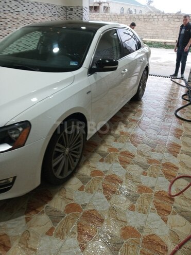 Volkswagen Passat 2014, 86,000 km - 1.8 l - Bakı