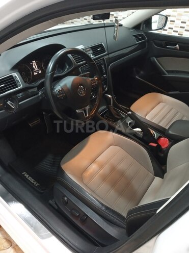 Volkswagen Passat 2014, 86,000 km - 1.8 l - Bakı