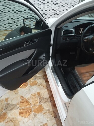 Volkswagen Passat 2014, 86,000 km - 1.8 l - Bakı