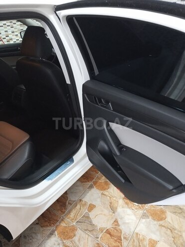 Volkswagen Passat 2014, 86,000 km - 1.8 l - Bakı