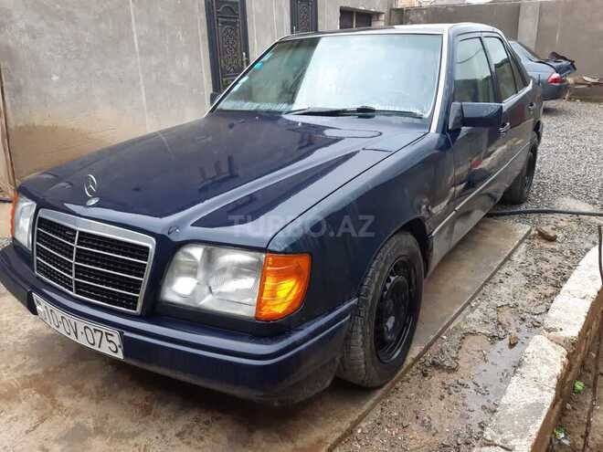 Mercedes E 220 1994, 350,000 km - 2.2 l - Bakı