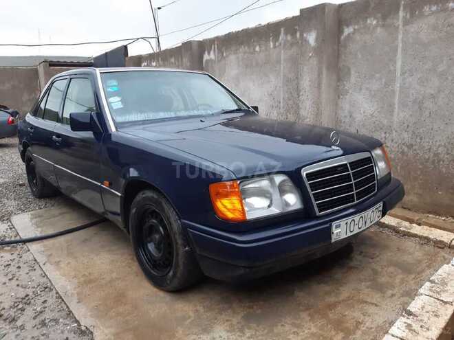 Mercedes E 220 1994, 350,000 km - 2.2 l - Bakı