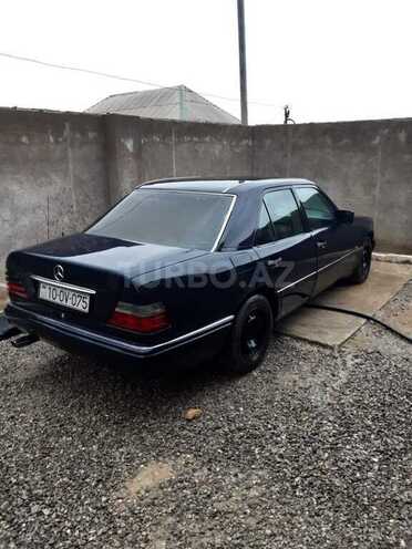 Mercedes E 220 1994, 350,000 km - 2.2 l - Bakı