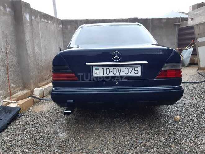 Mercedes E 220 1994, 350,000 km - 2.2 l - Bakı