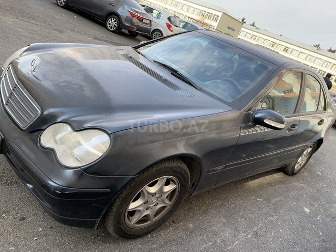 Mercedes C 180 2001, 210,000 km - 1.8 л - Bakı
