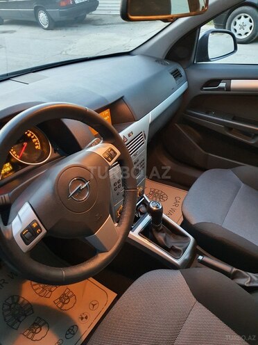 Opel Astra 2009, 129,000 km - 1.4 l - Bakı