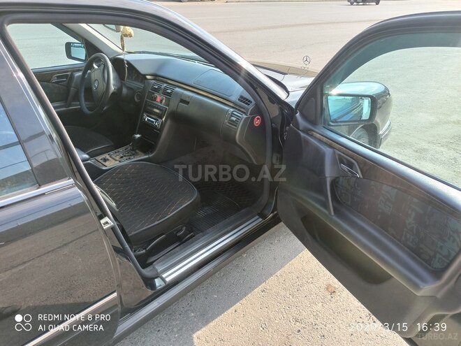 Mercedes E 240 1998, 230,000 km - 2.4 l - Bakı