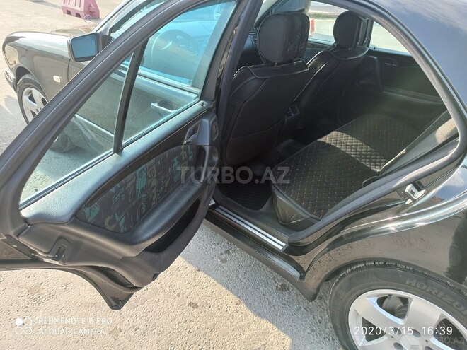 Mercedes E 240 1998, 230,000 km - 2.4 l - Bakı
