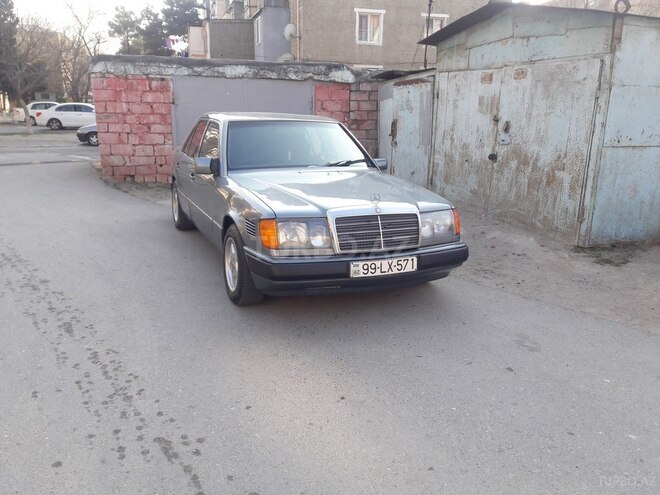 Mercedes E 200 1989, 42,500 km - 2.0 l - Sumqayıt