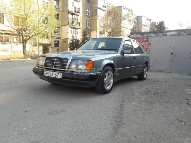 Mercedes E 200 1989, 42,500 km - 2.0 l - Sumqayıt