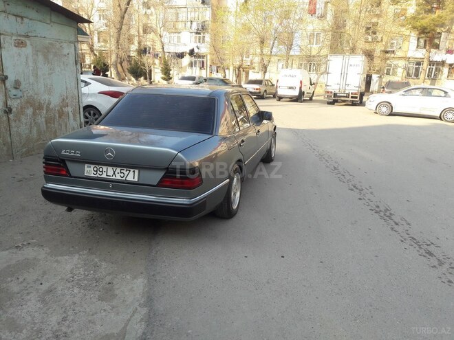Mercedes E 200 1989, 42,500 km - 2.0 l - Sumqayıt