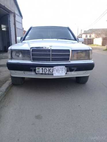 Mercedes 190 1986, 324,563 km - 2.5 l - Salyan