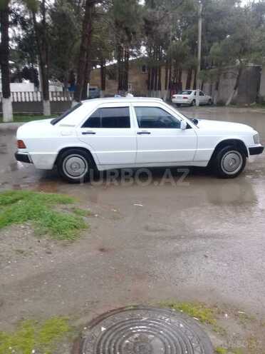 Mercedes 190 1986, 324,563 km - 2.5 l - Salyan